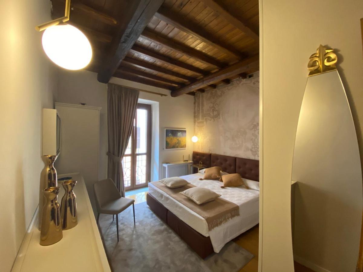 Condotti Rooms Rzym Zewnętrze zdjęcie