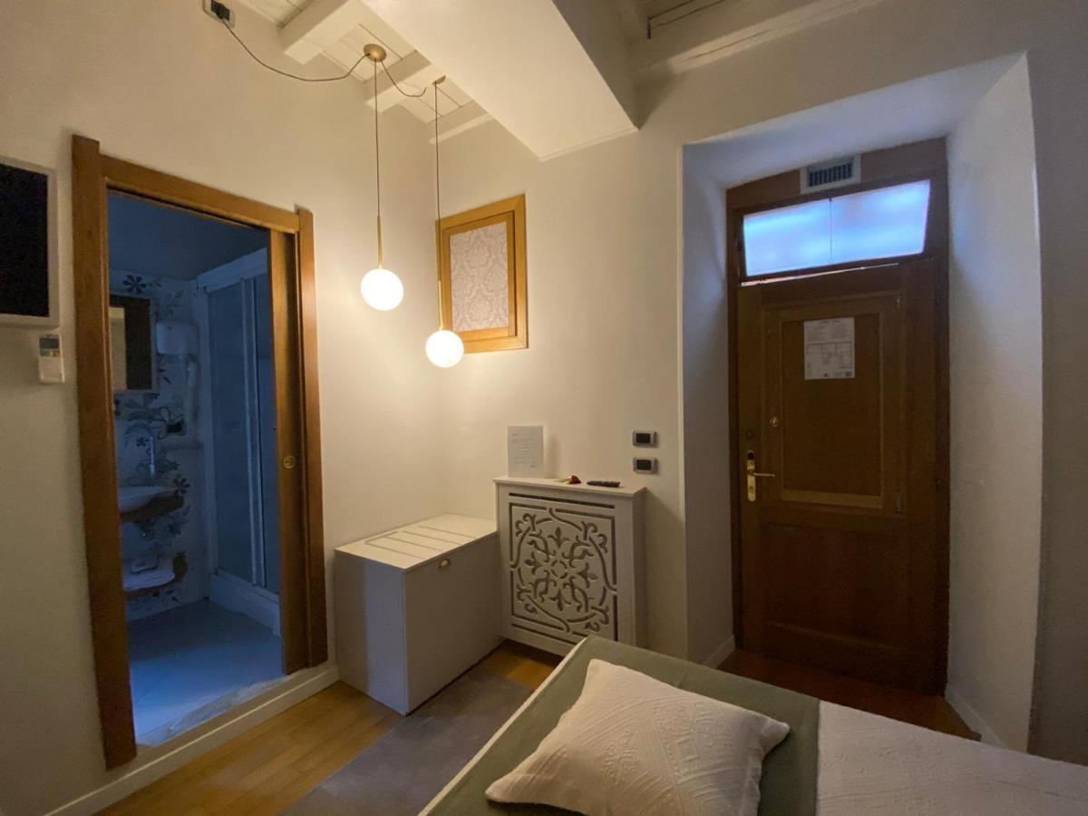 Condotti Rooms Rzym Zewnętrze zdjęcie