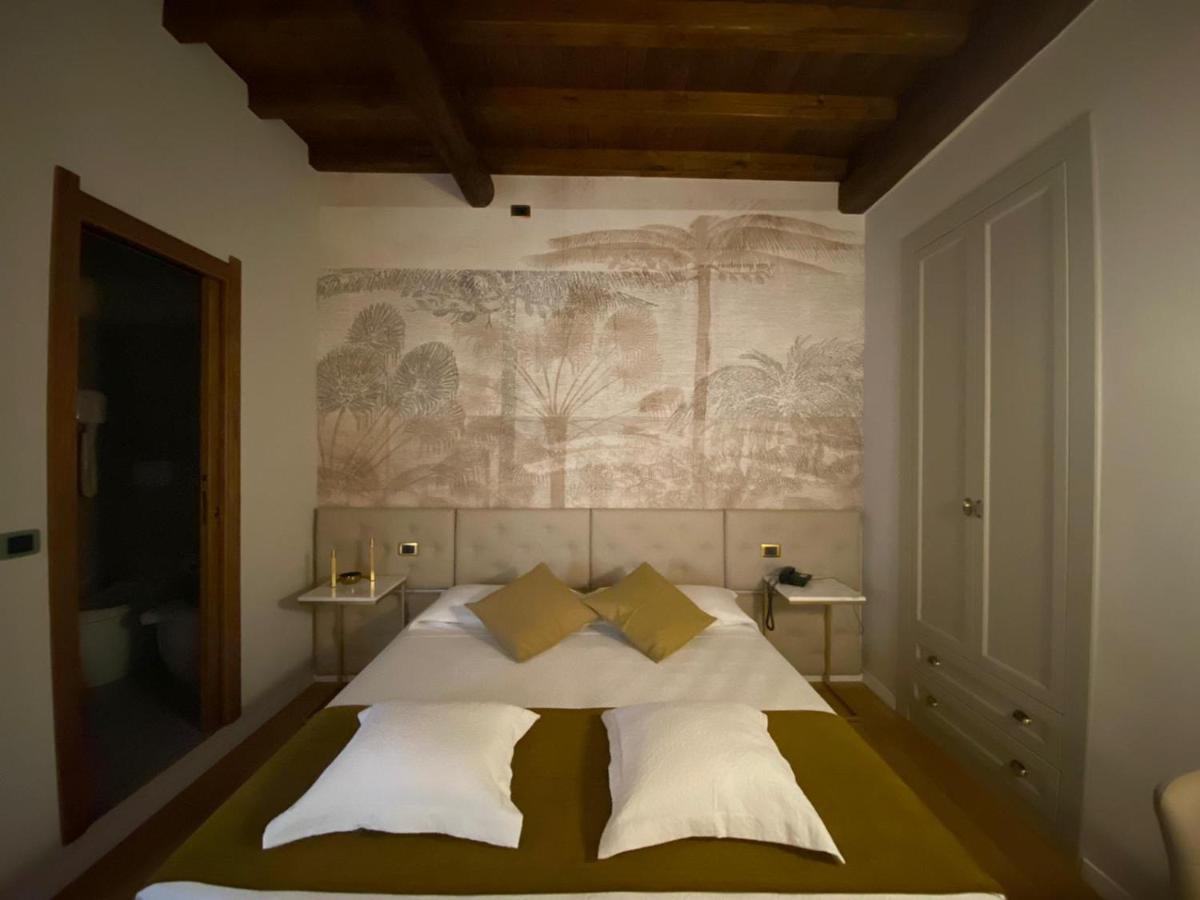 Condotti Rooms Rzym Zewnętrze zdjęcie