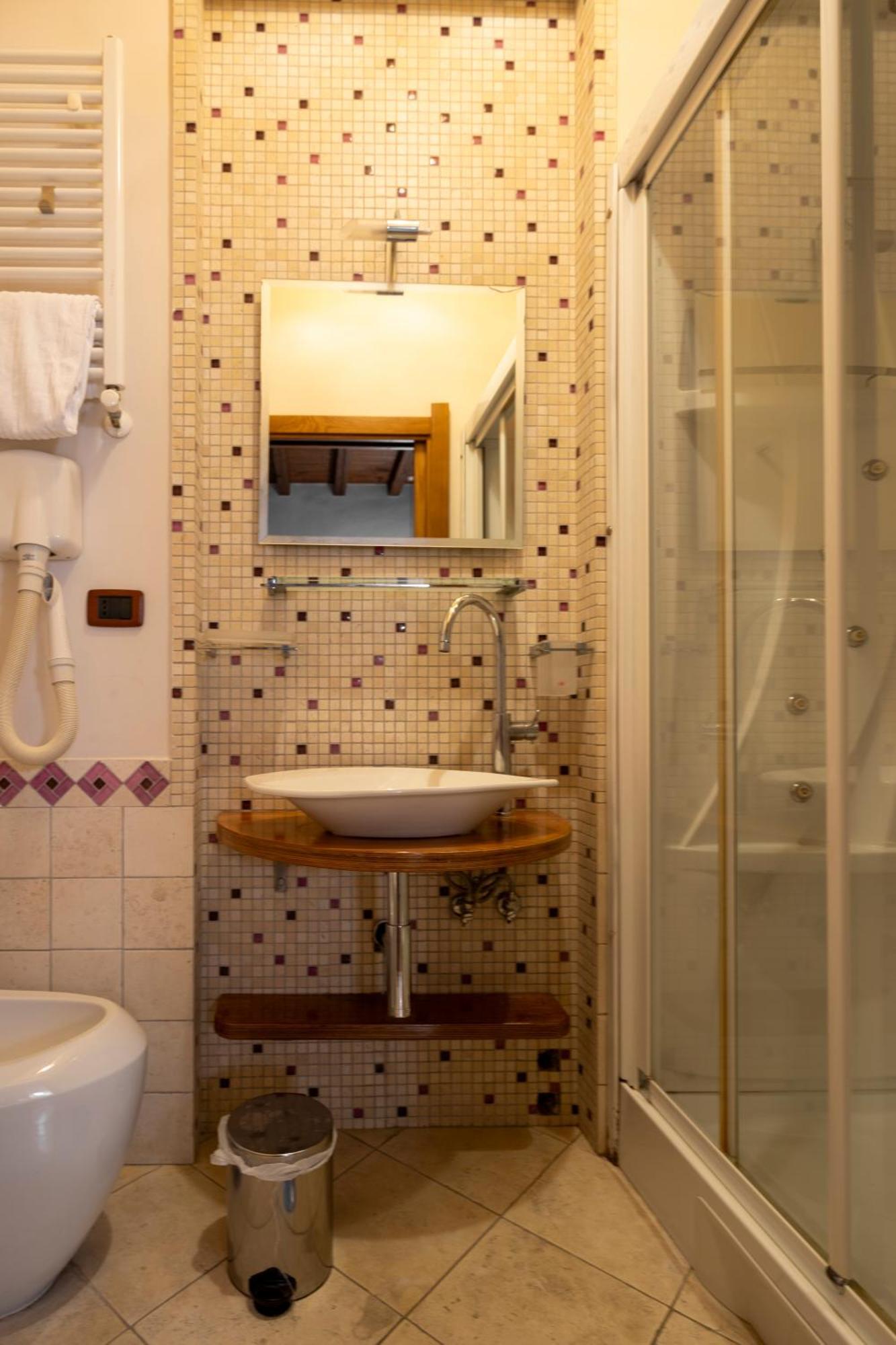 Condotti Rooms Rzym Zewnętrze zdjęcie